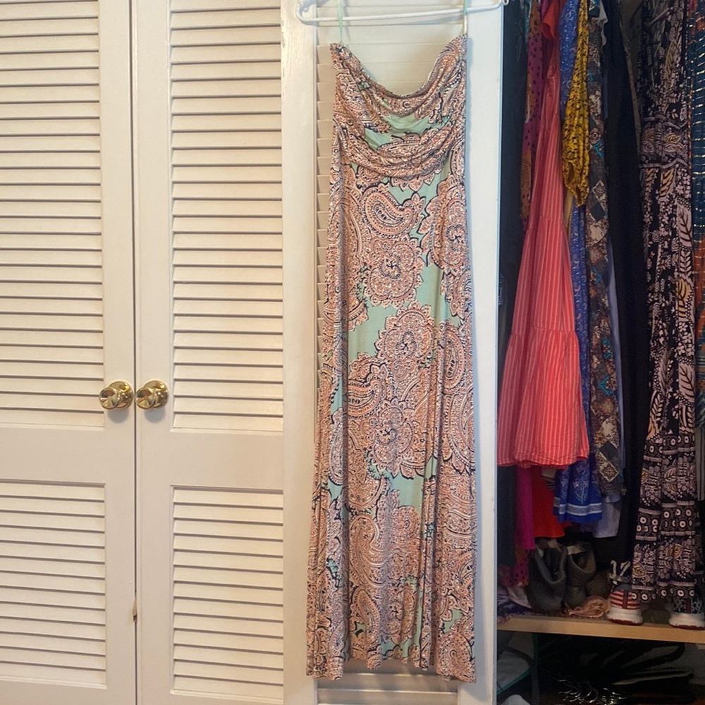 Maxi strapless dress